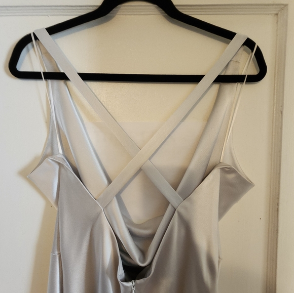 Bias cut double satin Evening Gown - Picture 4 of 5